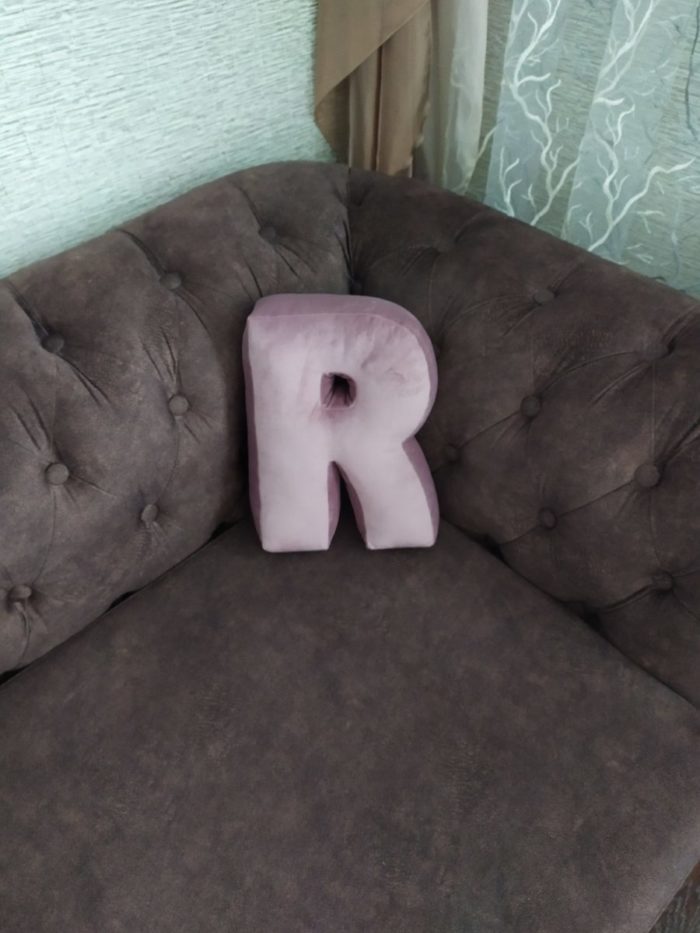 буква подушка R